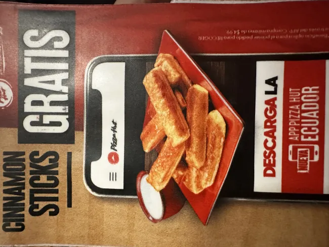 Cupón en Pizza Hut recibe un Cinnabon gratis